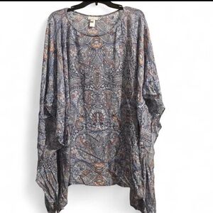 J. Jill Blue and Multicolored Paisley Kimono
Bohemian Casual Rayon Top